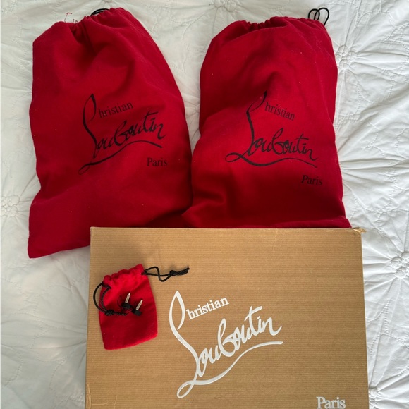 Christian Louboutin Bianca Pumps - Picture 9 of 9